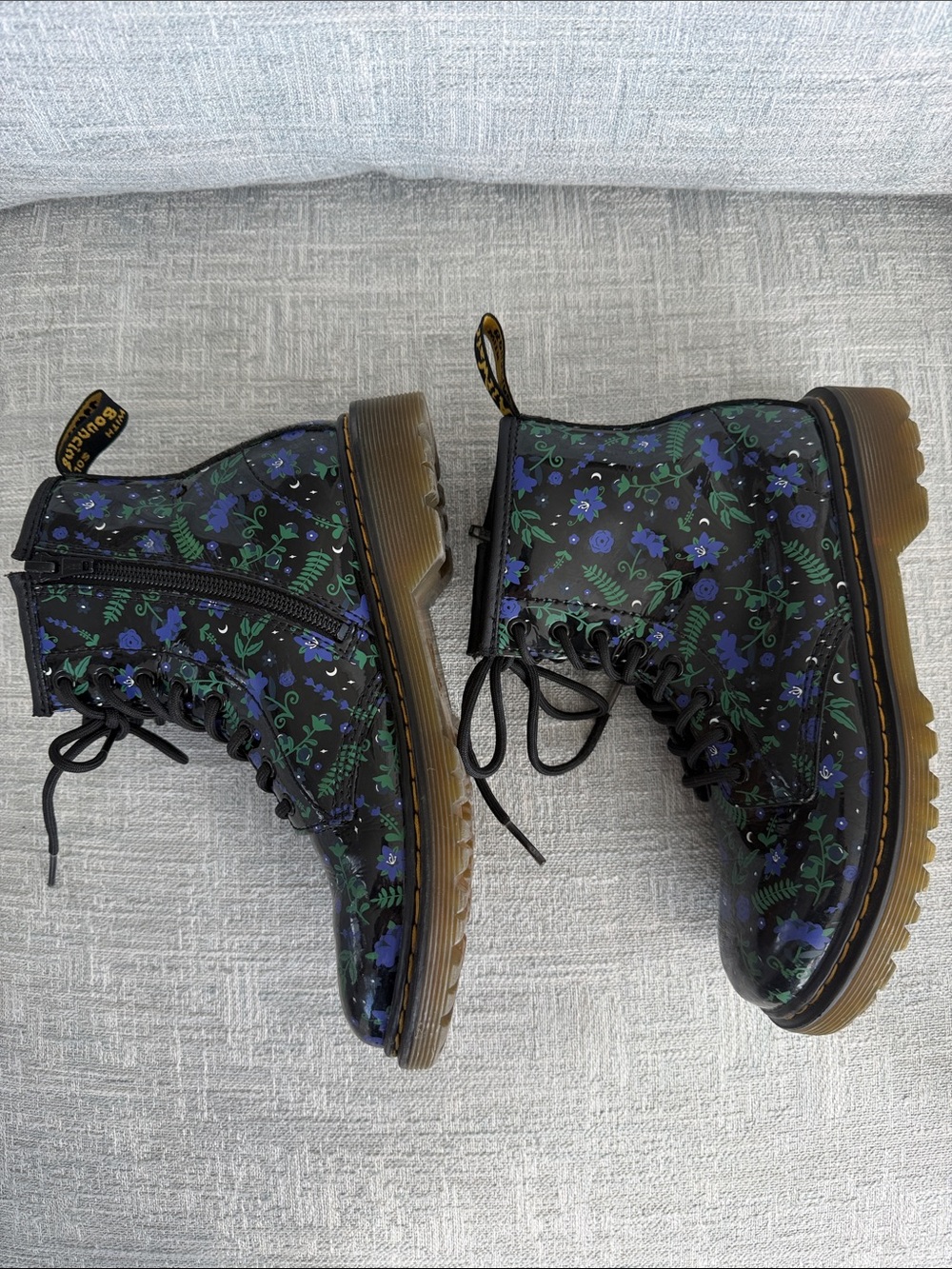Dr. Martens Junior 1460 Mystic Floral Black Patent Lace Up Boots Girls Size 3 - Picture 3 of 9